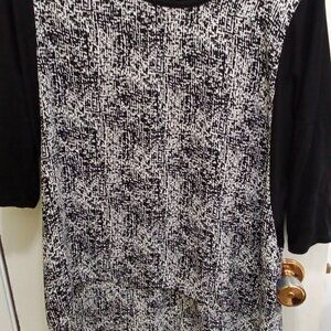 Maurices Womens Top Black White Medium Lined 3/4 Sleeves Cape Like Blouse B&W XL